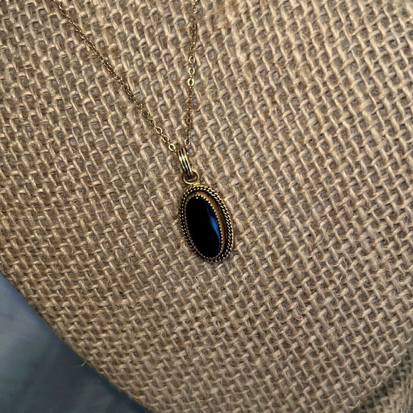 1/20 12k GF necklace black stone - Picture 2 of 4